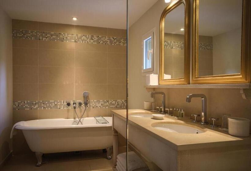 غرفة سوبيريور عائلية, Château De Valmer