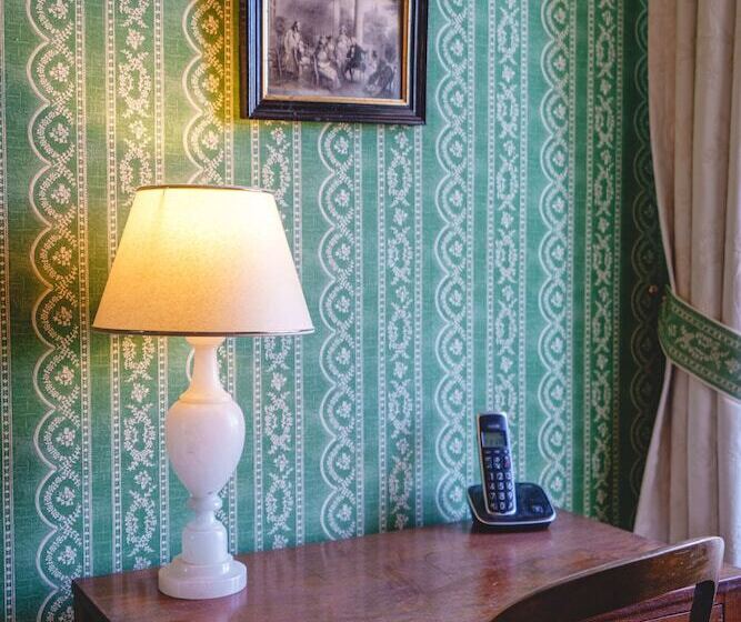 اتاق رمانتیک, Château La Comtesse De Loire & Spa