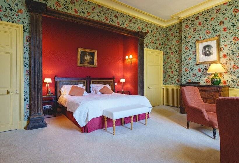 Номер Стандарт, Château La Comtesse De Loire & Spa