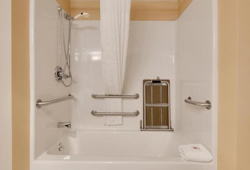 غرفة قياسية سرير كينج لذوى الإحتياجات الخاصة, Comfort Inn Airport