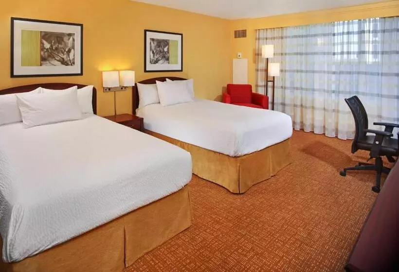Standard-huone 2 Parivuodetta, Courtyard By Marriott Baltimore Downtown/inner Harbor