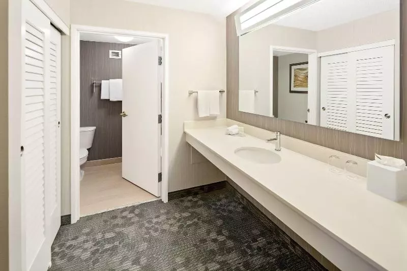 Suite Queen Bed, Courtyard By Marriott Bryan College Station