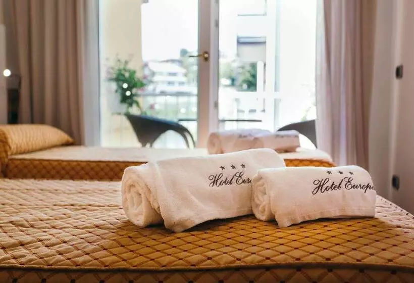 Comfort room with lake view, Europa