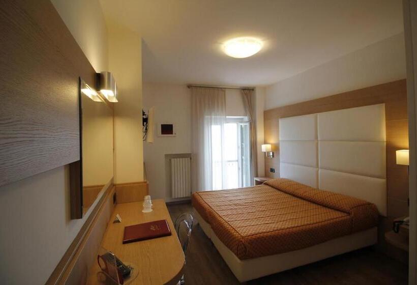 Camera Comfort Vista Lago, Europa