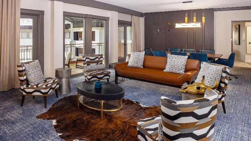 جناح سرير كينج, Hilton Austin Airport