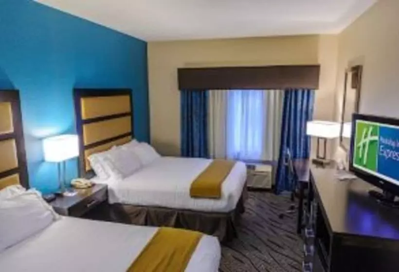 Standard-invahuone, Holiday Inn Express Ludlow Chicopee Area, An Ihg