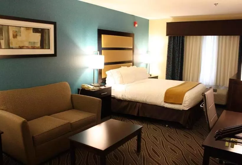 Standard-invahuone, Holiday Inn Express Ludlow Chicopee Area, An Ihg