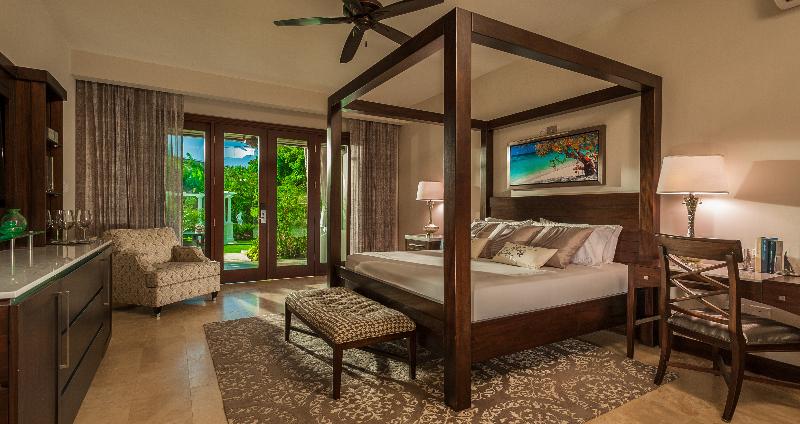 اتاق اجرایی با تخت بزرگ, Holiday Inn Lafayette City Centre, An Ihg