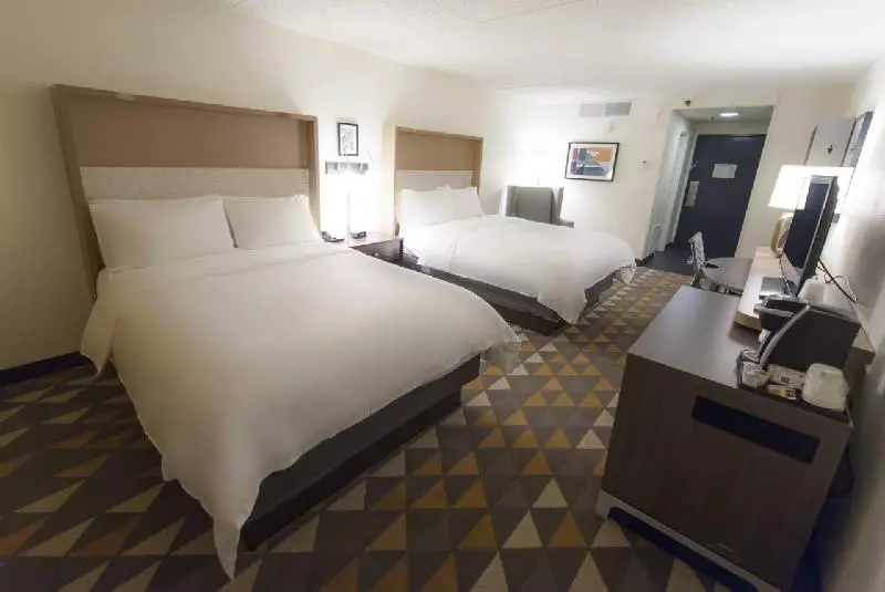身障者適用スタンダードルーム, Holiday Inn Morgantown   Reading Area, An Ihg