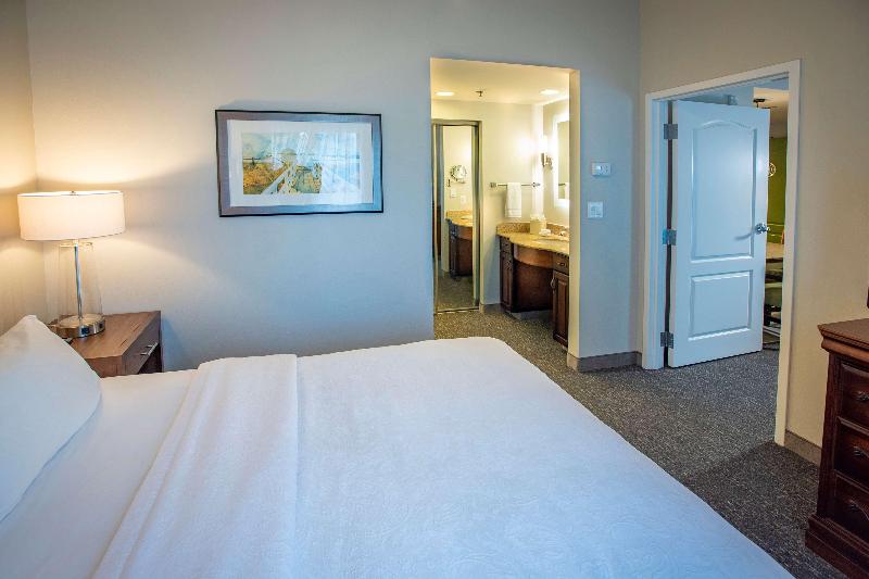 Люкс Кровать Кинг, Pensacola Suites