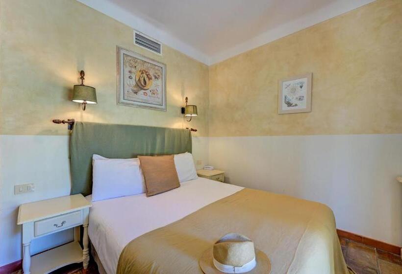 Superior Room with Terrace, Moulin D Aure
