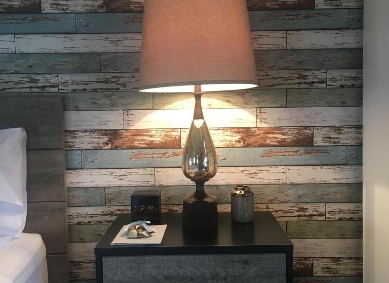 جناح, Russelltown Inn