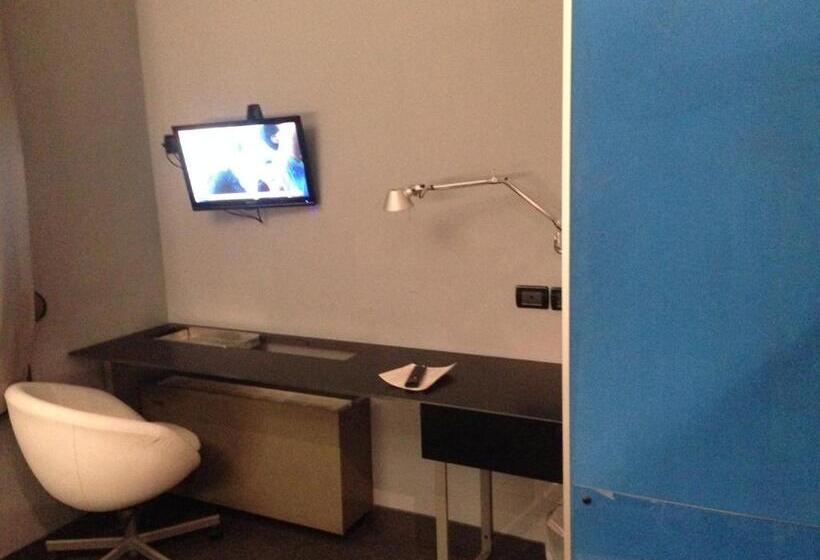 Habitació Basic, Al Cason