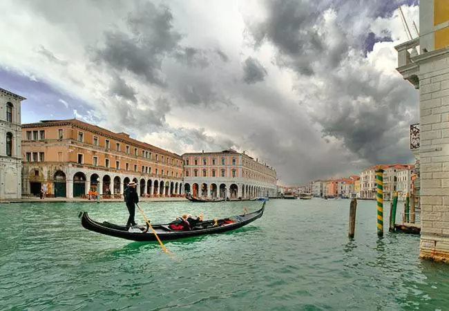 سوئیت جونیور با چشم‌انداز, Al Ponte Antico