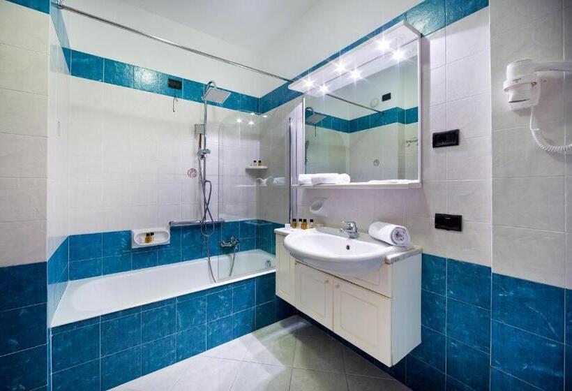 Трехместный Номер Классика, Alevic Hotel Sirmione