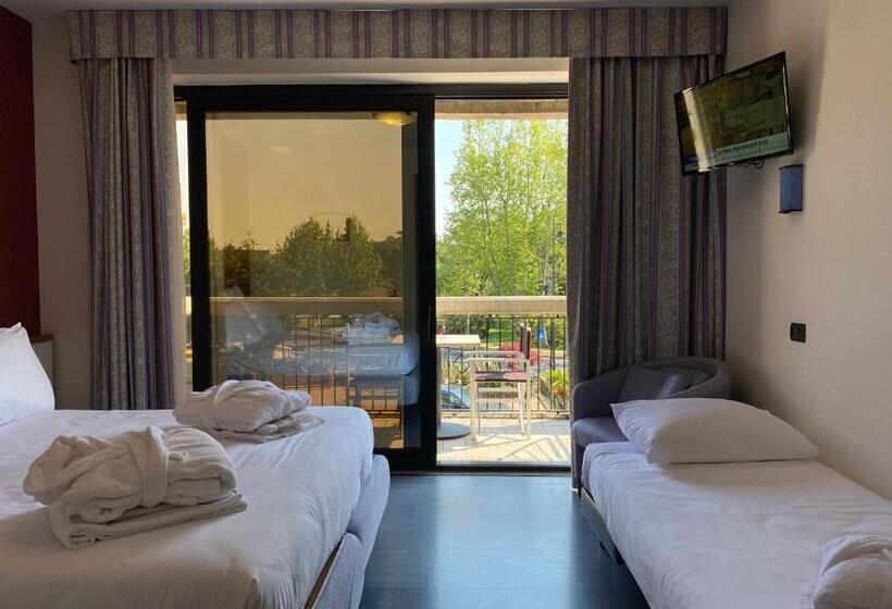 Трехместный Номер Классика, Alevic Hotel Sirmione