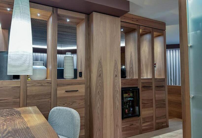 Полулюкс Вид на Озеро, Alevic Hotel Sirmione