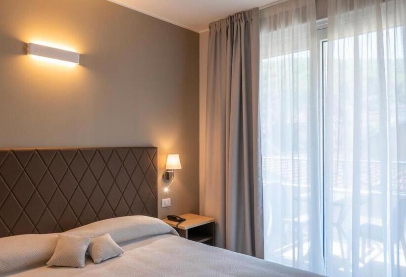 수피리어 테라스 룸, Boston