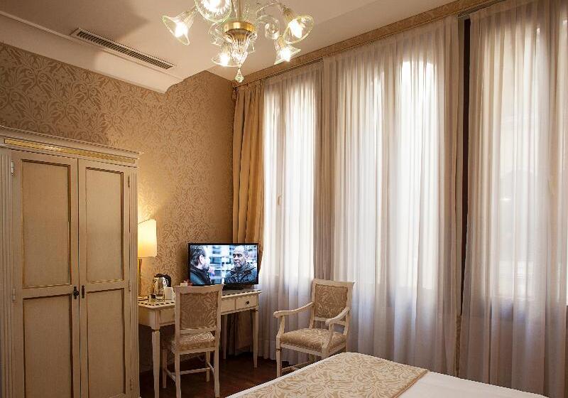 Deluxe Room, Ca  D Oro