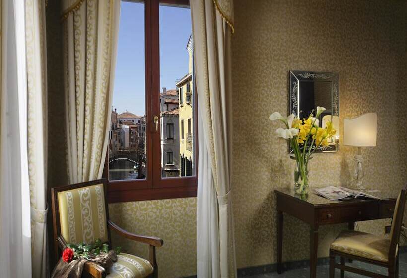 Deluxe Room with Views, Ca  D Oro