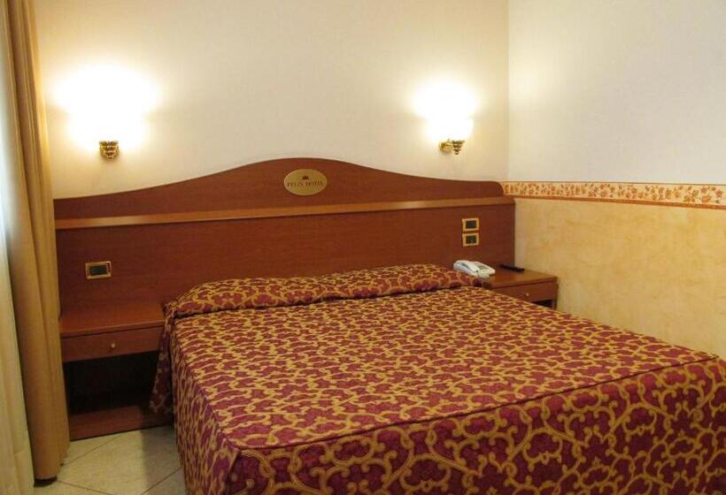 חדר סטנדרט, Felix