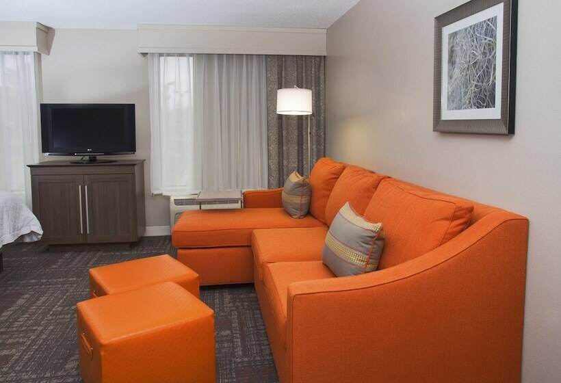 جناح, Hampton Inn & Suites Valdosta/conference Center