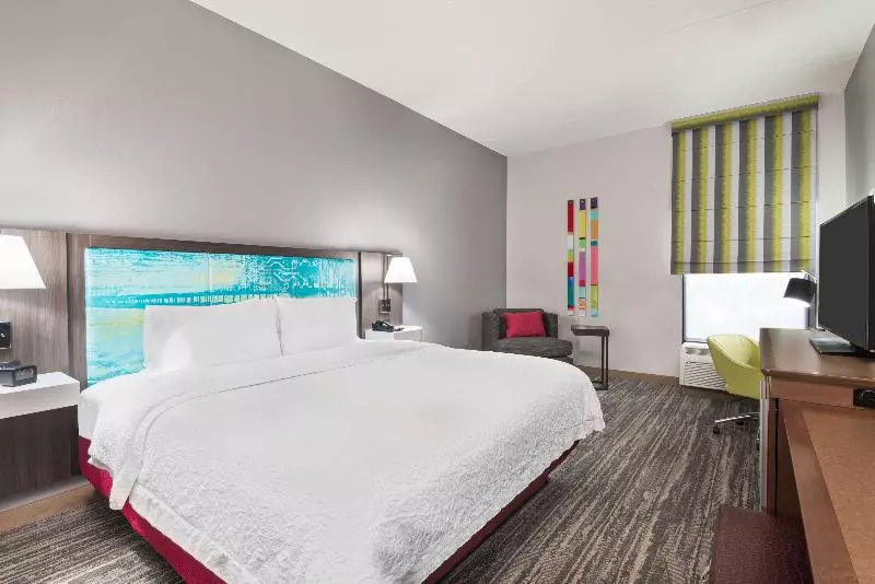 キングサイズベッドのスタンダードルーム, Hampton Inn Ellenton/bradenton
