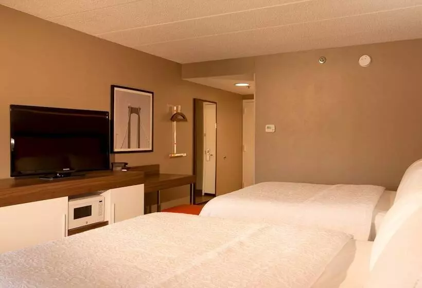 身障者適用スタンダードルーム, Hampton Inn Pennsville