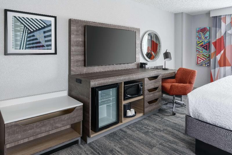 스탠다드 스튜디오 킹침대, Hampton Inn & Suites Tampa/ybor City/downtown