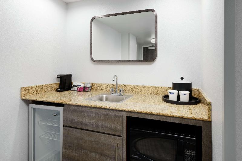 스탠다드 스튜디오 킹침대, Hampton Inn & Suites Tampa/ybor City/downtown