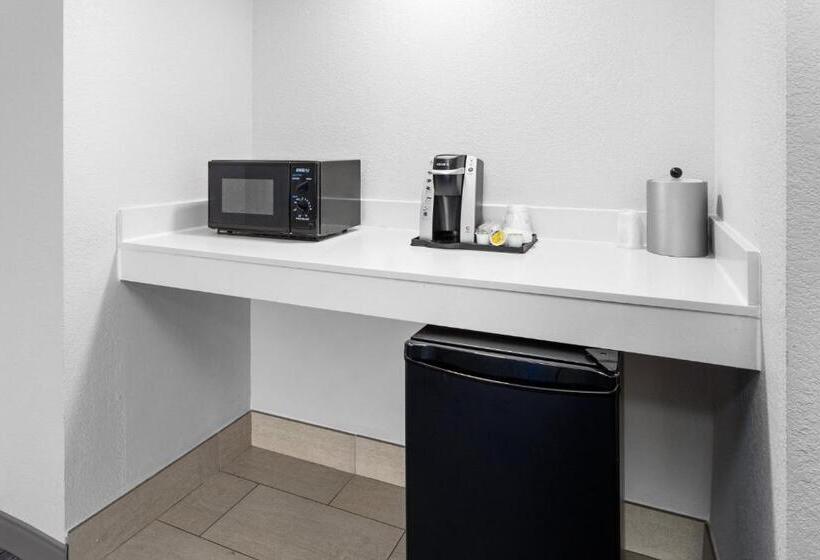 جناح سرير كينج, Holiday Inn Express   New Albany