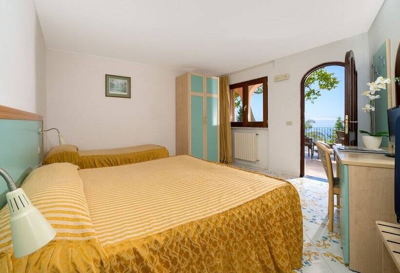 Triple Room Sea View, Il Girasole