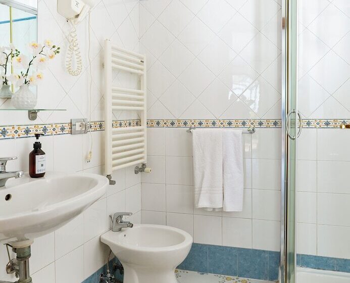 Triple Room Sea View, Il Girasole