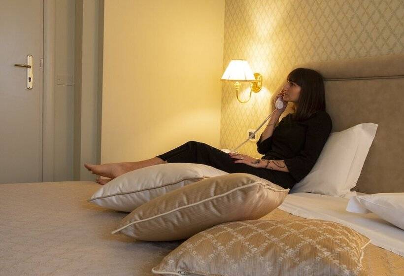 高级大房间, La Locanda