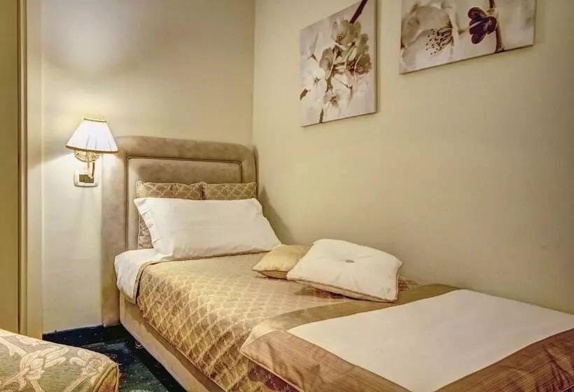 اتاق استاندارد سه نفره, La Locanda