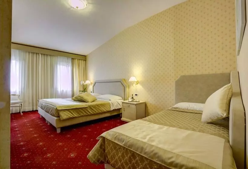 اتاق استاندارد سه نفره, La Locanda