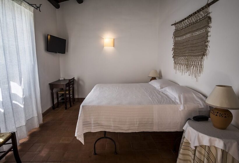 Quarto Superior, Masseria Degli Ulivi   Noto