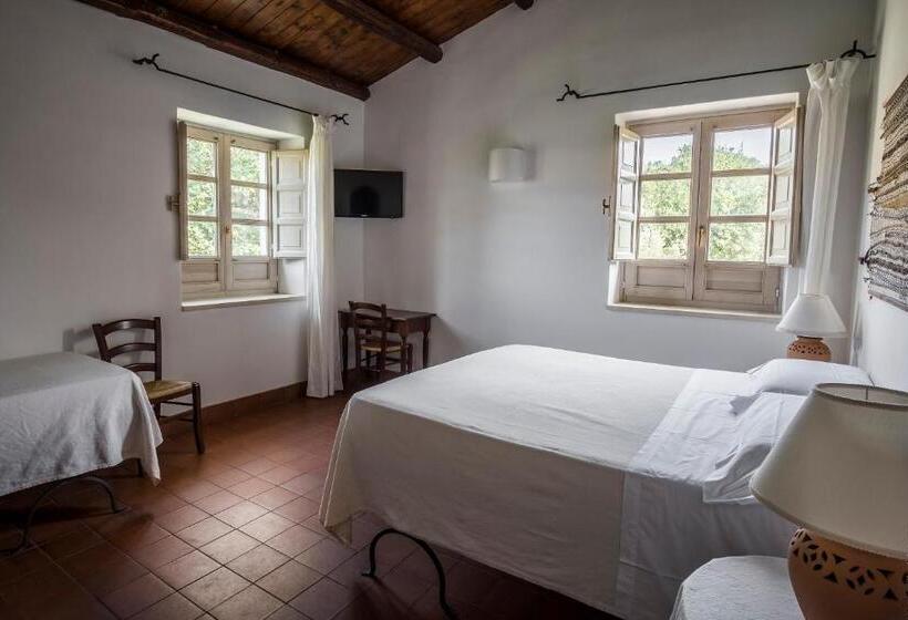 Quarto Triplo Estandar, Masseria Degli Ulivi   Noto