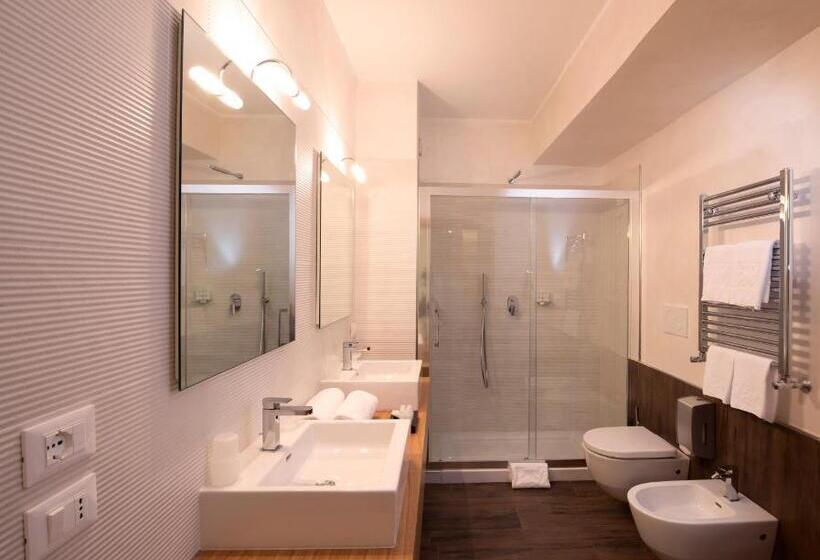 جناح جونيور, Sport Village Hotel & Spa