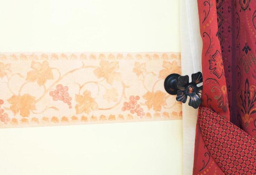 חדר סטנדרט לארבעה, Villa Ambrosina