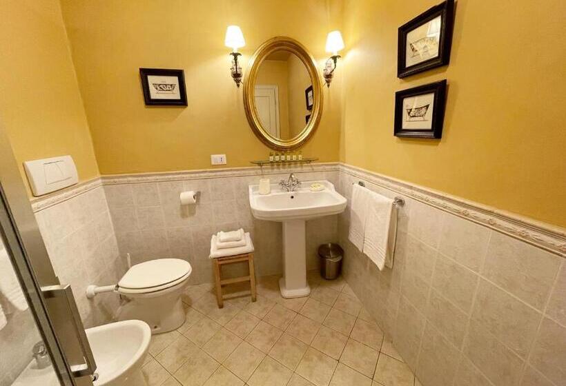 اتاق راحتی سه تخته, La Bohème