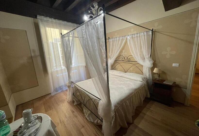 سوییت لوکس, La Bohème