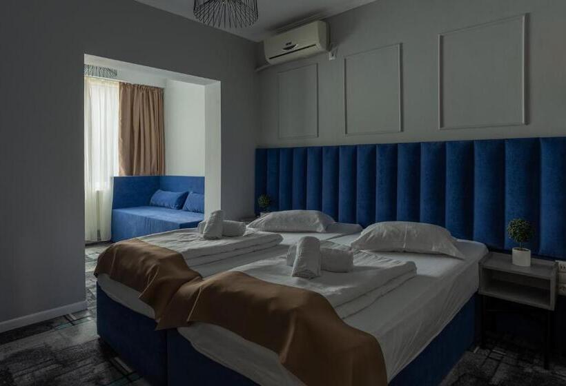 سوئیت جونیور خانوادگی, Paso