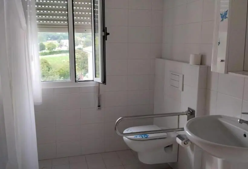スタンダード4人部屋, Albergue Internacional De Llanes