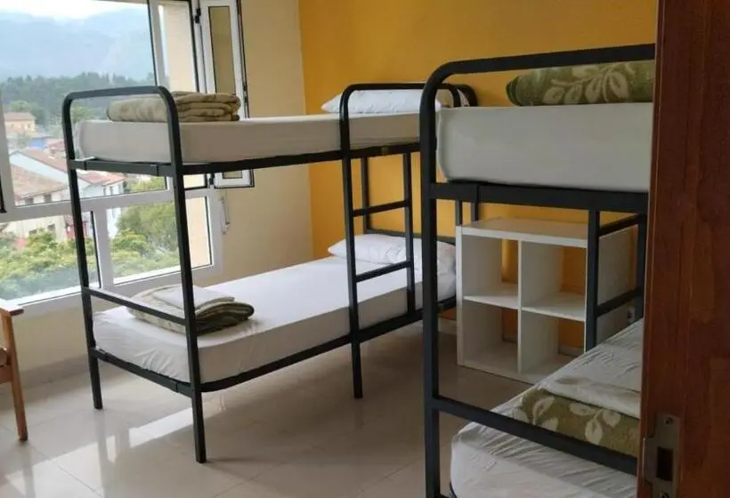 スタンダード4人部屋, Albergue Internacional De Llanes