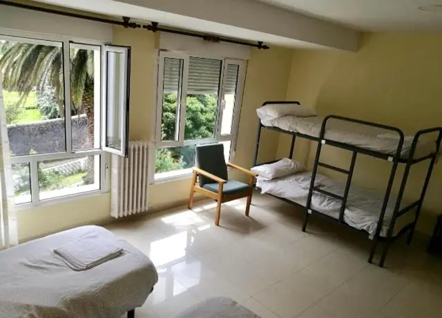 スタンダード4人部屋, Albergue Internacional De Llanes