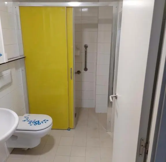ファミリールーム, Albergue Internacional De Llanes