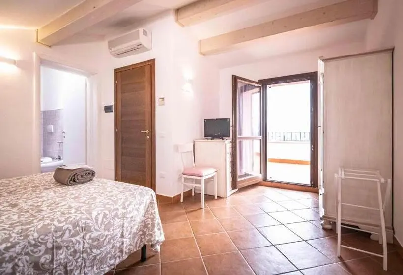 キングサイズベッドのスタンダードルーム, La Dolce Vista Bed&breakfast