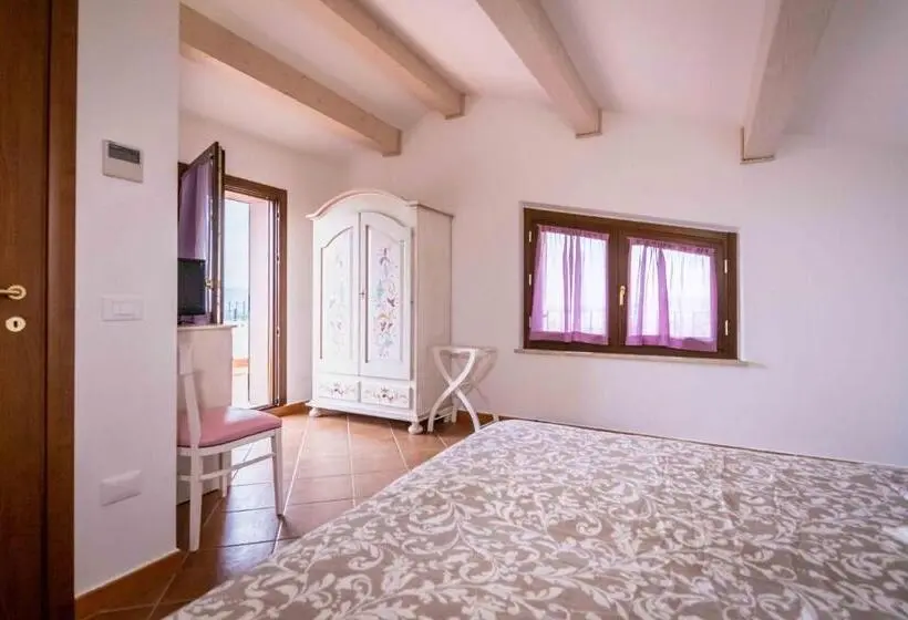 キングサイズベッドのスタンダードルーム, La Dolce Vista Bed&breakfast