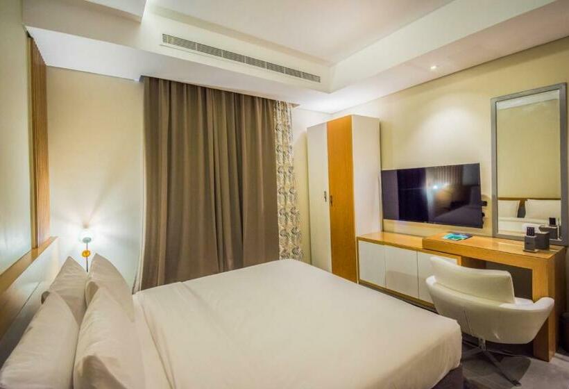 キングサイズベッドのスタンダードルーム, Ewaa Express Hotel   Al Rawda